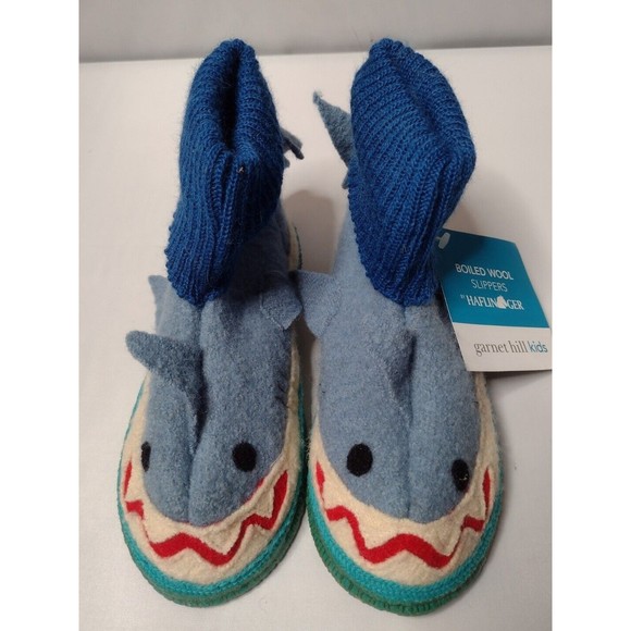 Garnet Hill Kids Boiled Wool Slippers Blue Shark House Shoes Size 2 B11 - Picture 1 of 4